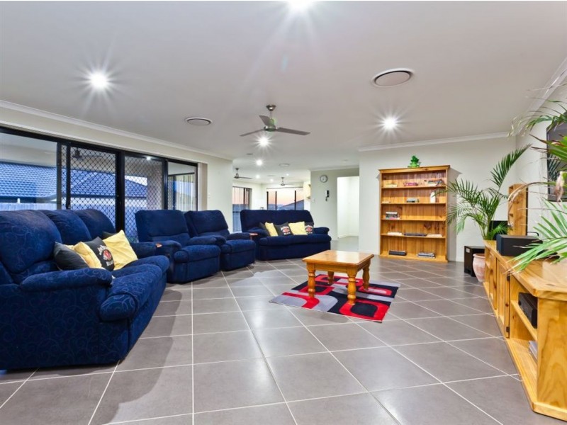 60 Vermilion Ave, Griffin QLD 4503