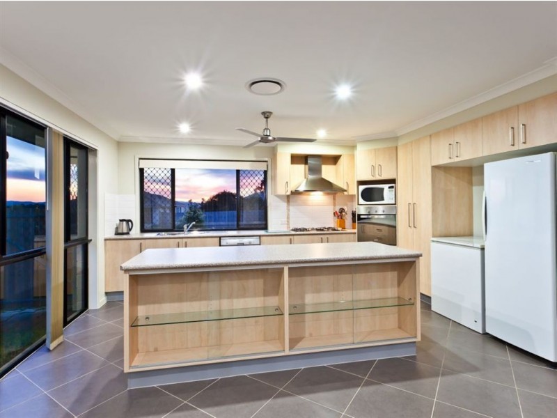 60 Vermilion Ave, Griffin QLD 4503