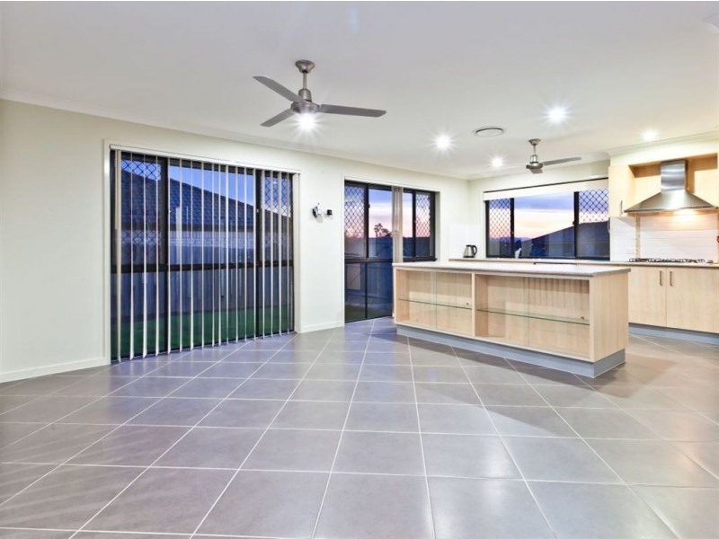 60 Vermilion Ave, Griffin QLD 4503