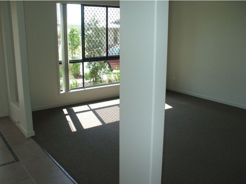 12 Glider st, North Lakes QLD 4509