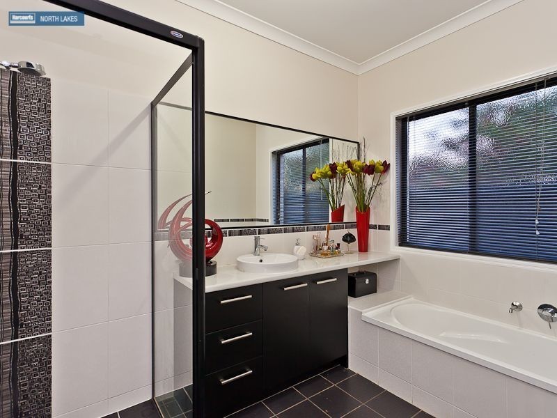 17 Quoll Circuit, North Lakes QLD 4509