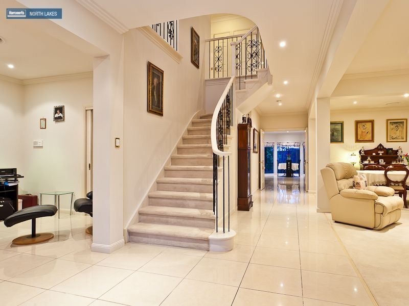 8 Chesterton Court, North Lakes QLD 4509