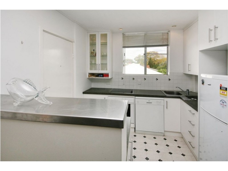 6/82 Charlton Street, Ascot QLD 4007