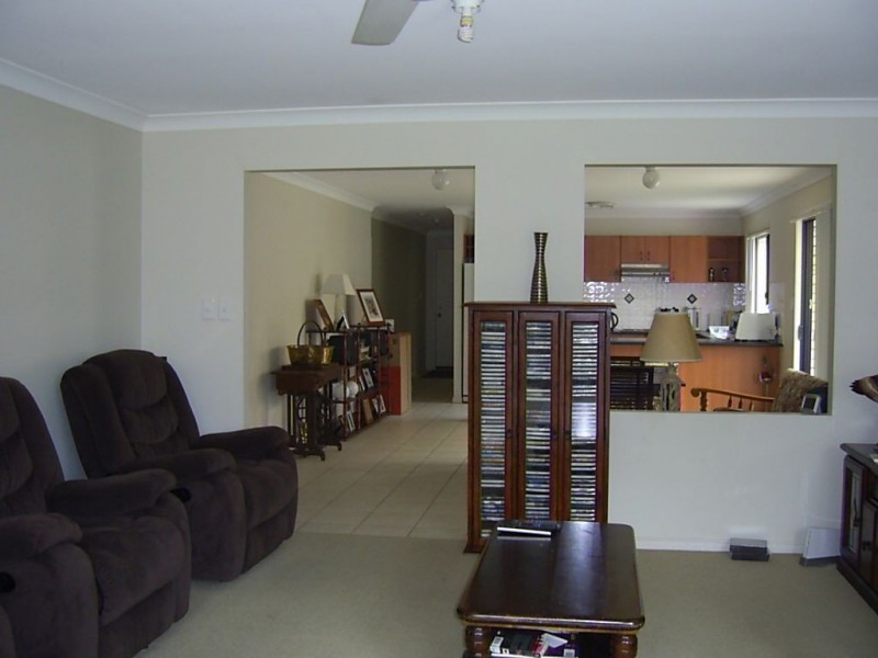 10 Willandra Parade, North Lakes QLD 4509