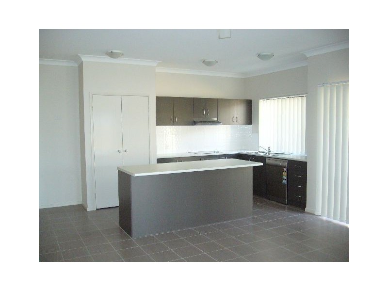 3 Brumby Parade, North Lakes QLD 4509