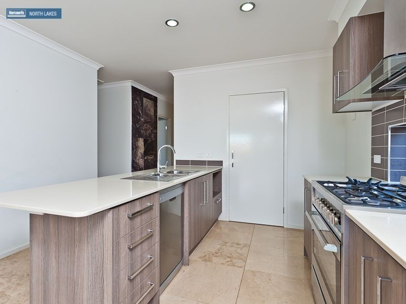 24 Hartley Crescent, North Lakes QLD 4509