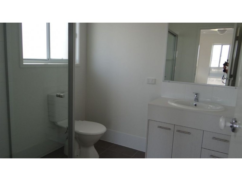 24 Brooklyn Close, North Lakes QLD 4509