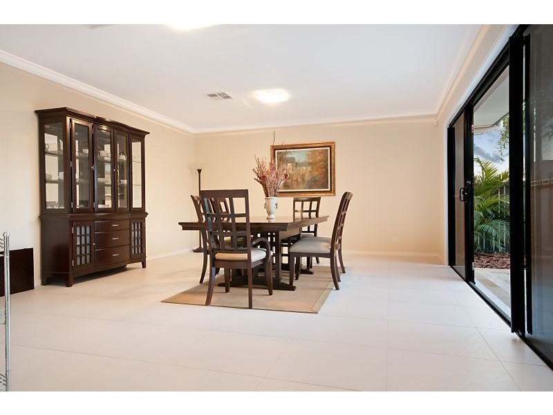 23 Azienda Place, Bridgeman Downs QLD 4035