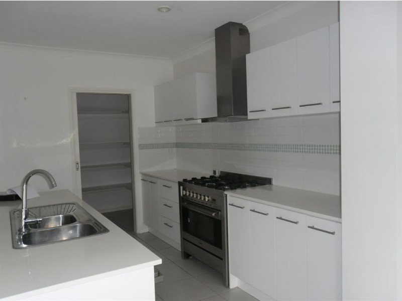 33 Astley Parade, North Lakes QLD 4509