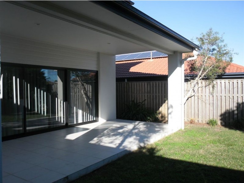 33 Astley Parade, North Lakes QLD 4509