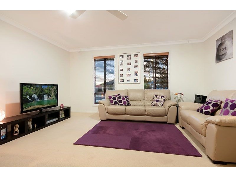 12 Lochern Court, North Lakes QLD 4509
