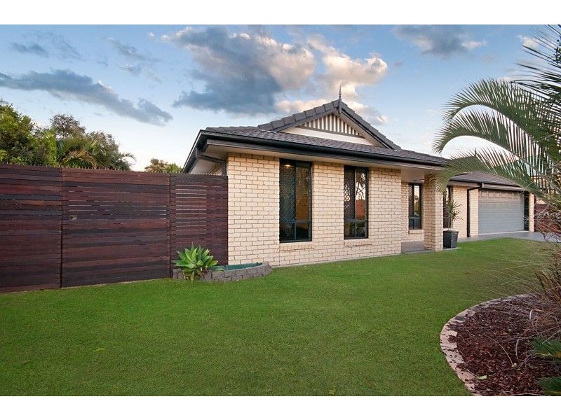12 Lochern Court, North Lakes QLD 4509
