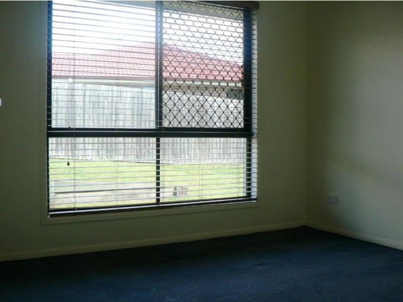 31 Whitfield Crescent, North Lakes QLD 4509