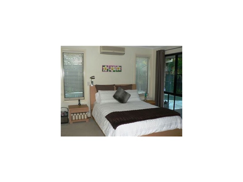 33 Grampion Circuit, North Lakes QLD 4509