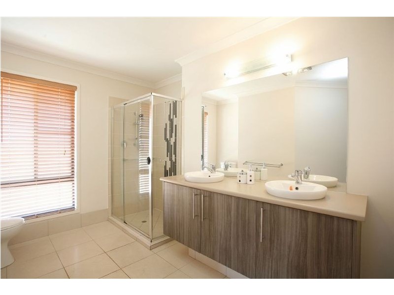 19 Neptune Court, Mango Hill QLD 4509