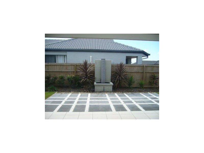 5 Grebe Circuit, North Lakes QLD 4509