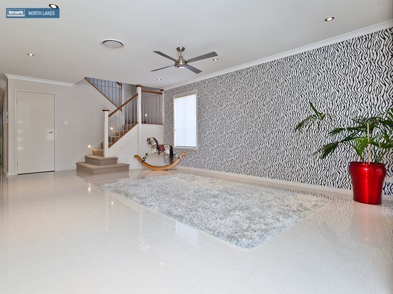 8 Hoya Close, North Lakes QLD 4509