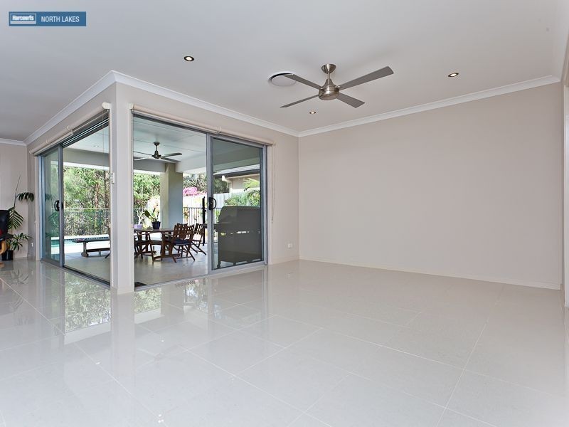 8 Hoya Close, North Lakes QLD 4509