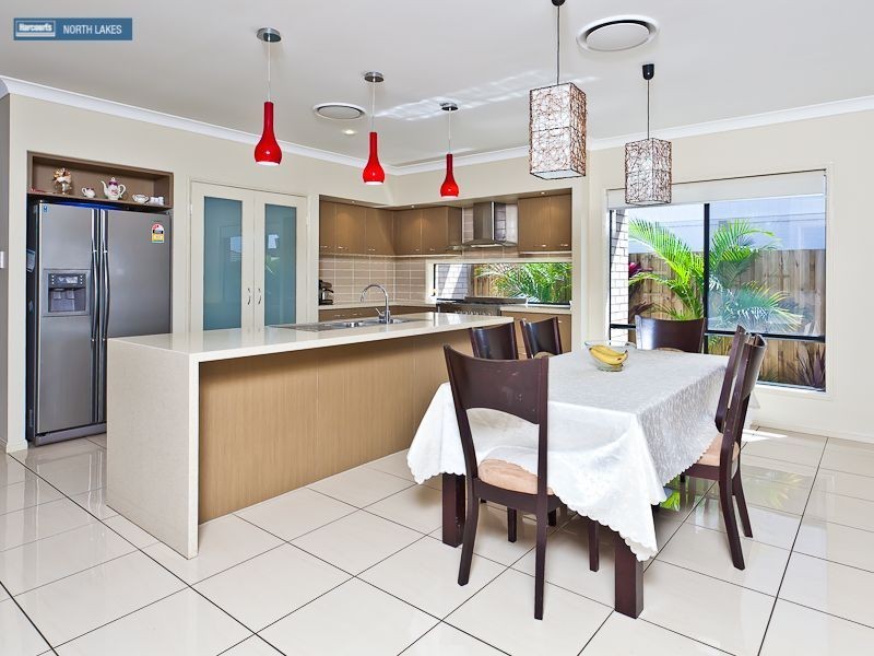 130 Mackintosh Drive, North Lakes QLD 4509