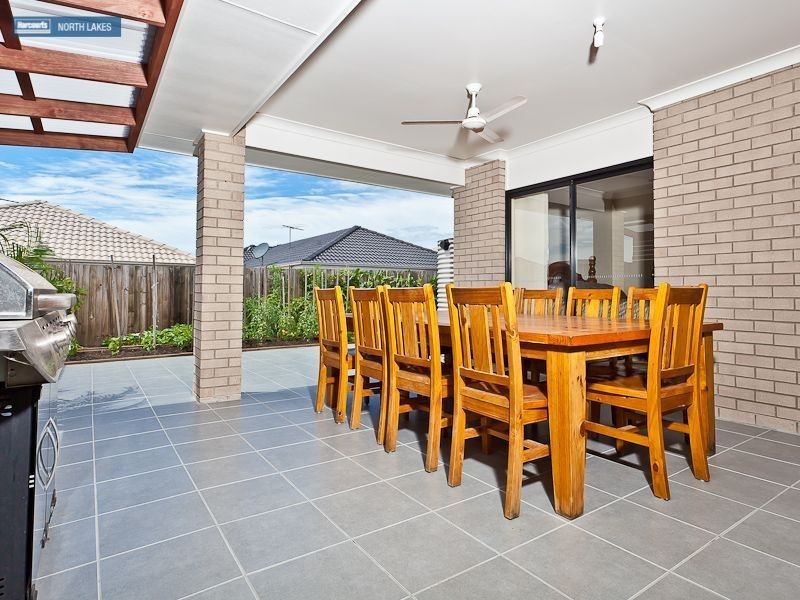 130 Mackintosh Drive, North Lakes QLD 4509