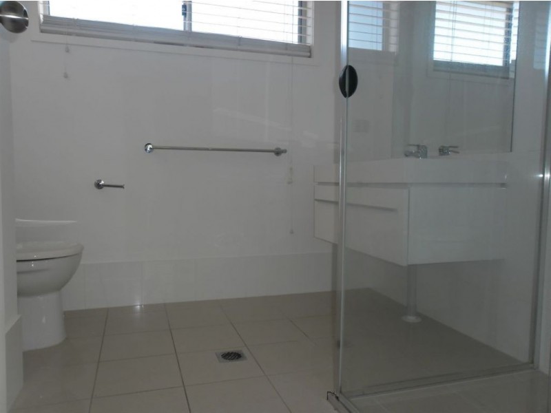 5/17-21 Lady Bowen Parade, Rothwell QLD 4022