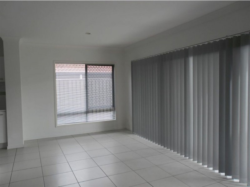 33 Astley Parade, North Lakes QLD 4509