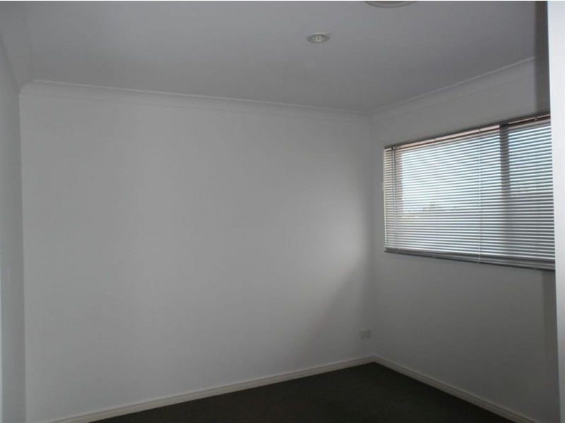 33 Astley Parade, North Lakes QLD 4509