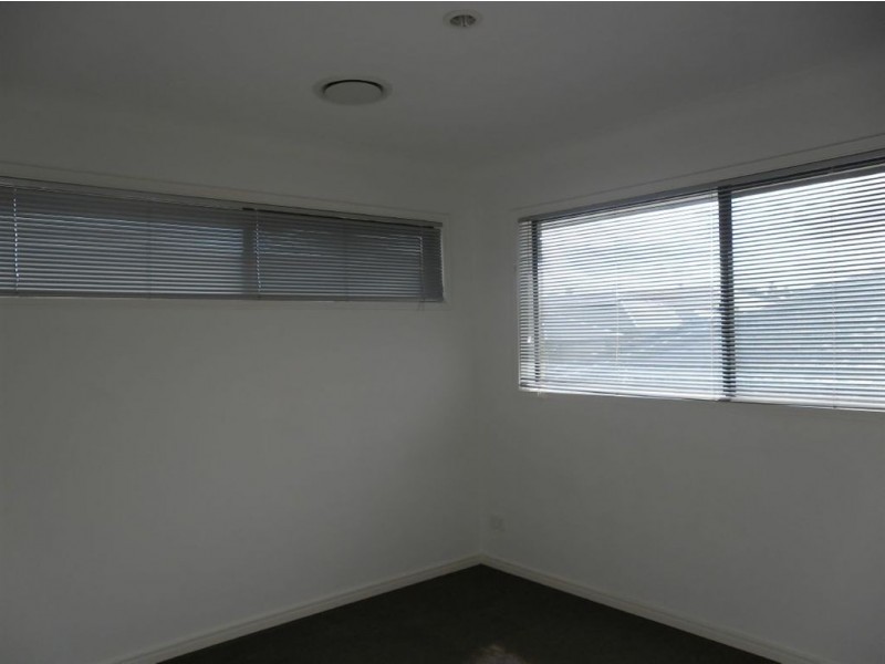 33 Astley Parade, North Lakes QLD 4509