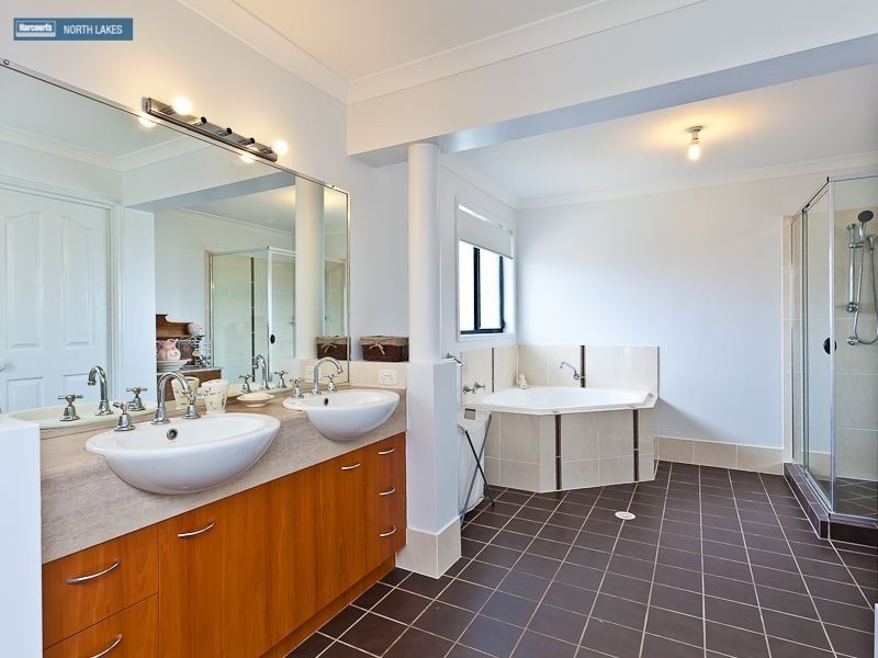 17 Gardenia Parade, North Lakes QLD 4509