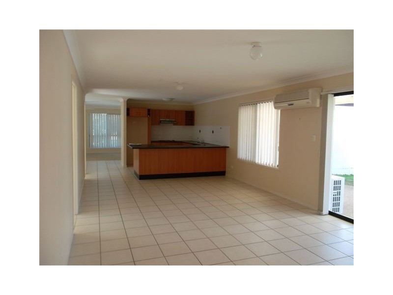 5 Moorrinya Cct, North Lakes QLD 4509