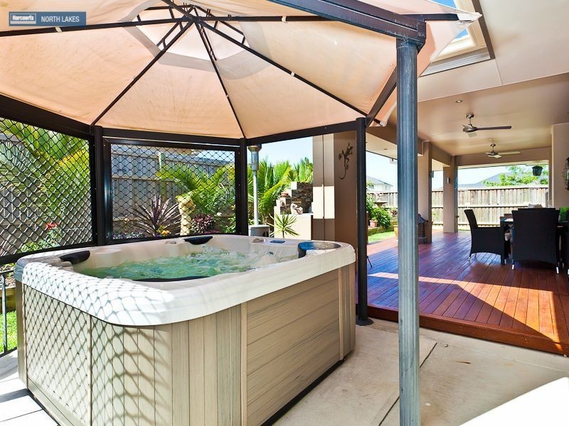 72 Nicklaus Parade, North Lakes QLD 4509