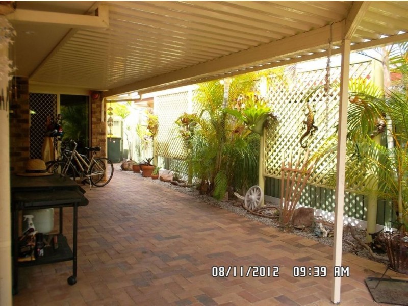 4 Parkway Street, Rothwell QLD 4022