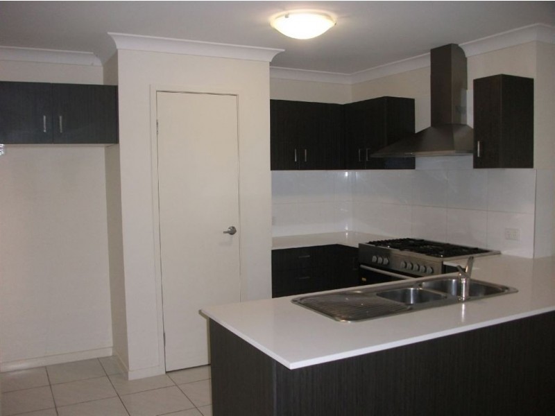 34 Langham Crescent, North Lakes QLD 4509