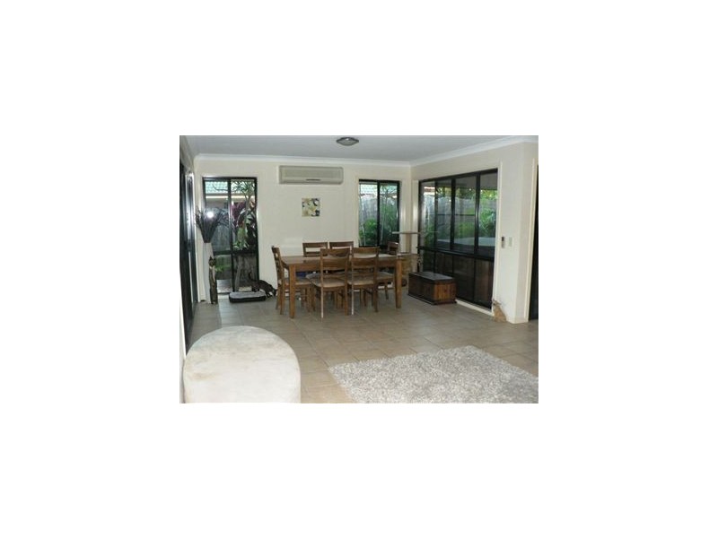 33 Grampion Circuit, North Lakes QLD 4509