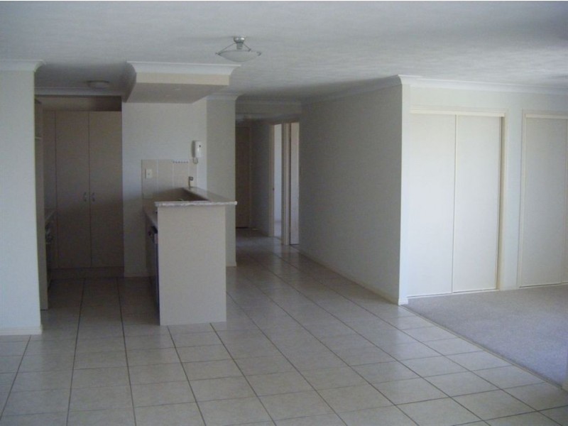 11/2-4 Irene Street, Redcliffe QLD 4020