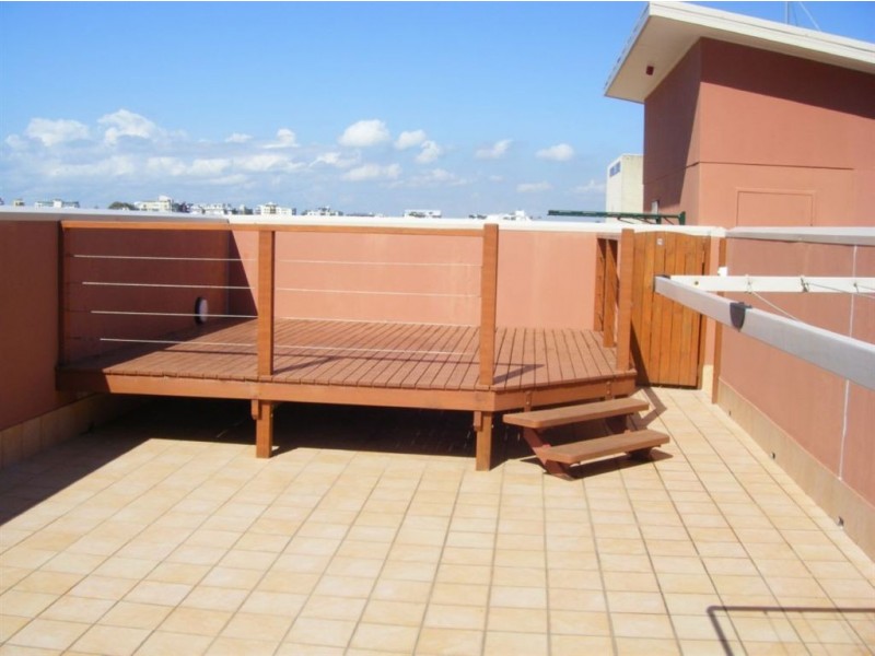 11/2-4 Irene Street, Redcliffe QLD 4020