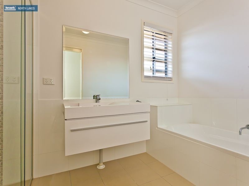 5 17-21 Lady Bowen Drive, Rothwell QLD 4022