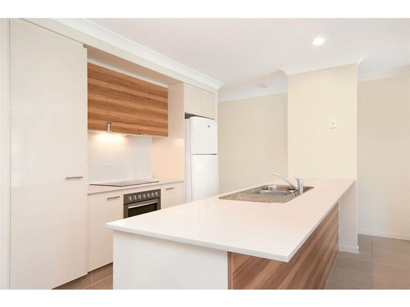 96 Mackintosh Drive, North Lakes QLD 4509