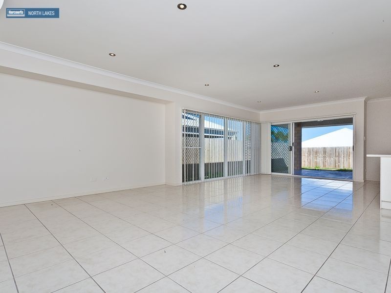 110 Mackintosh Drive, North Lakes QLD 4509