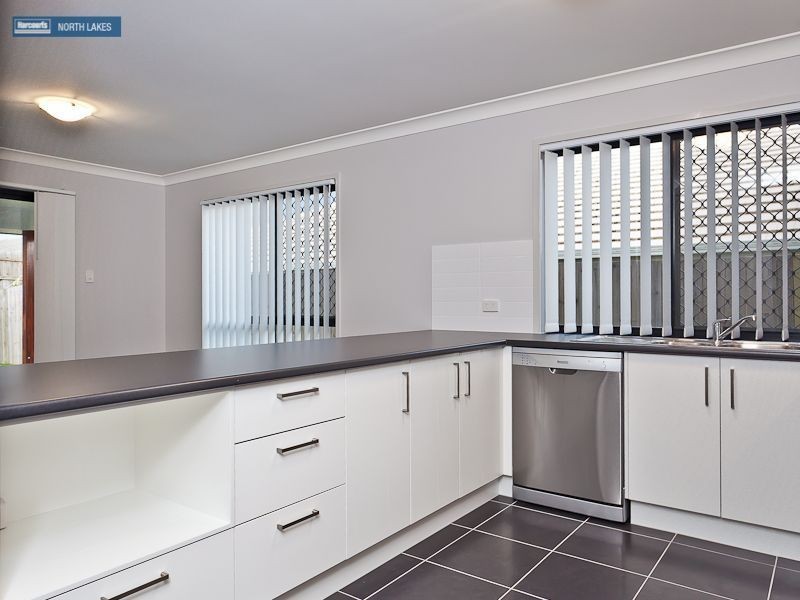 136 Nicklaus Parade, North Lakes QLD 4509