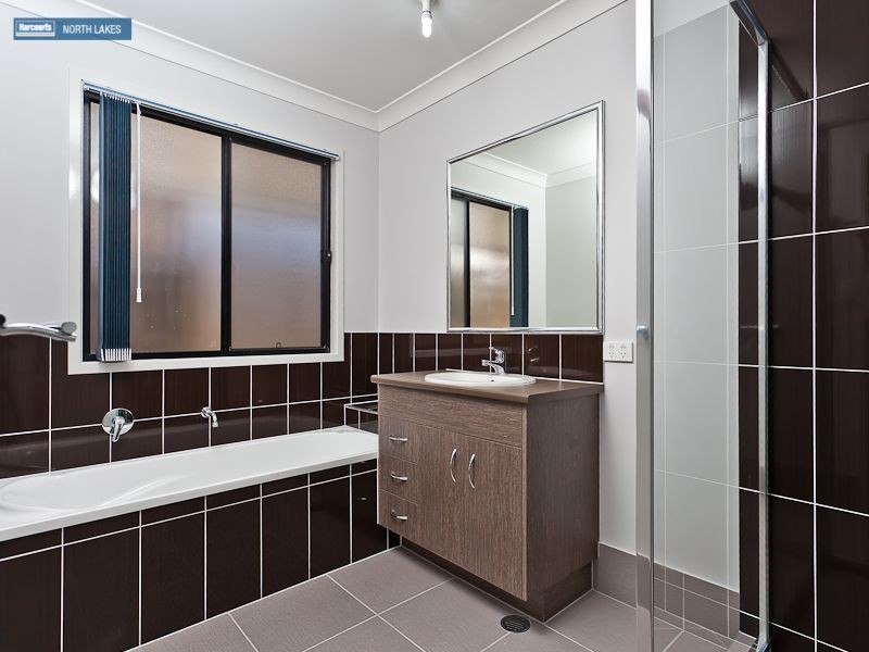 15 Moonie Crescent, North Lakes QLD 4509