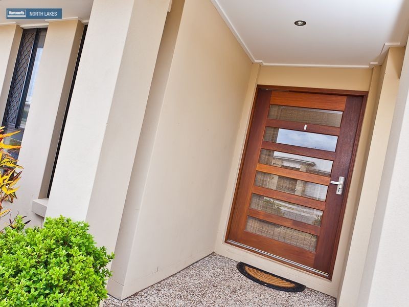 8 Chrysler Parade, North Lakes QLD 4509