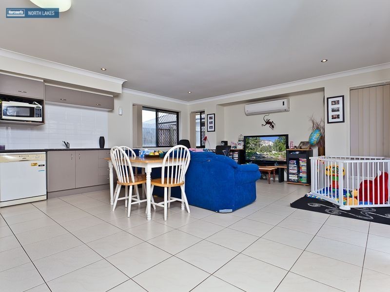 8 Chrysler Parade, North Lakes QLD 4509