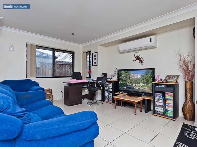 8 Chrysler Parade, North Lakes QLD 4509