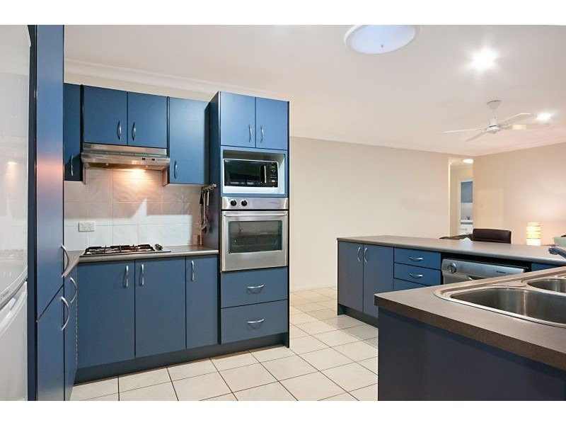 12 Lochern Court, North Lakes QLD 4509