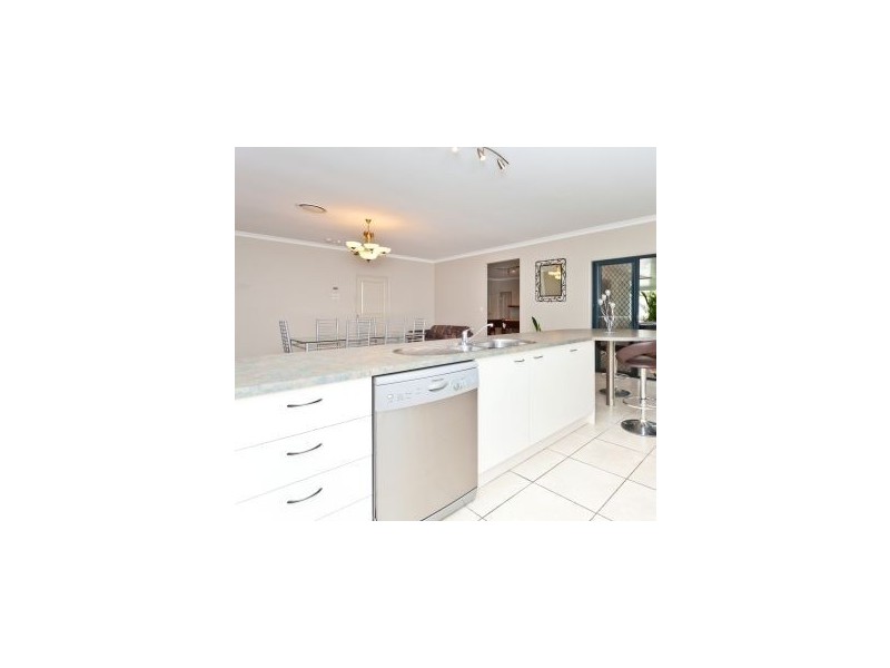 34 Gardenia Street, North Lakes QLD 4509