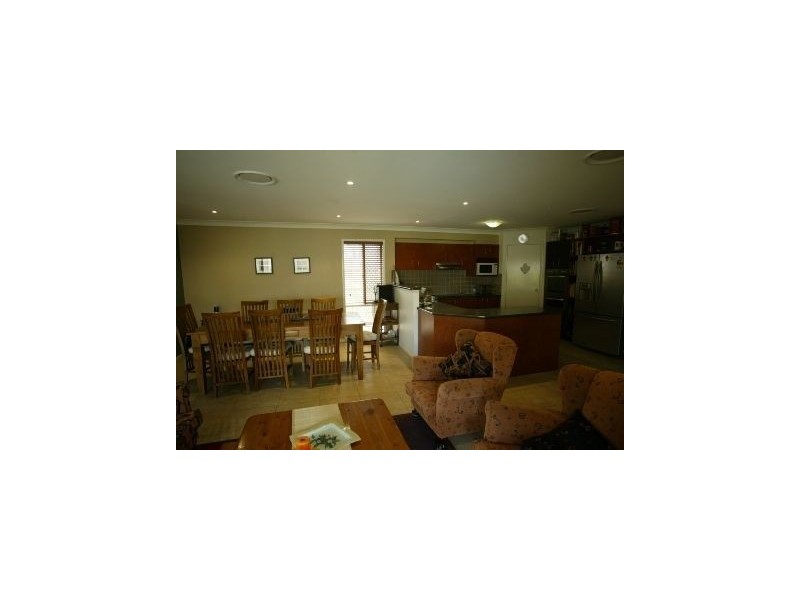 11 Crane Street, North Lakes QLD 4509