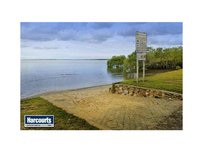 7 Beach Road, Deception Bay QLD 4508