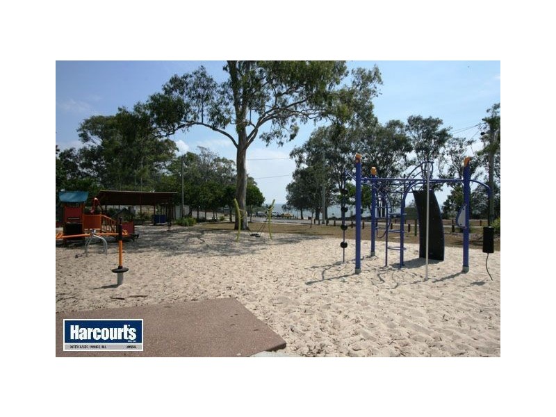 7 Beach Road, Deception Bay QLD 4508