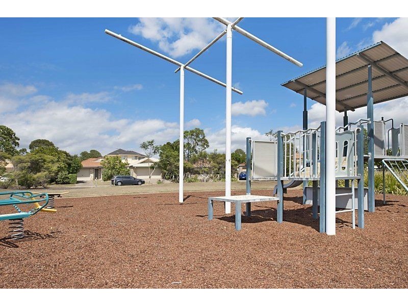 10 Monaghan Crescent, North Lakes QLD 4509